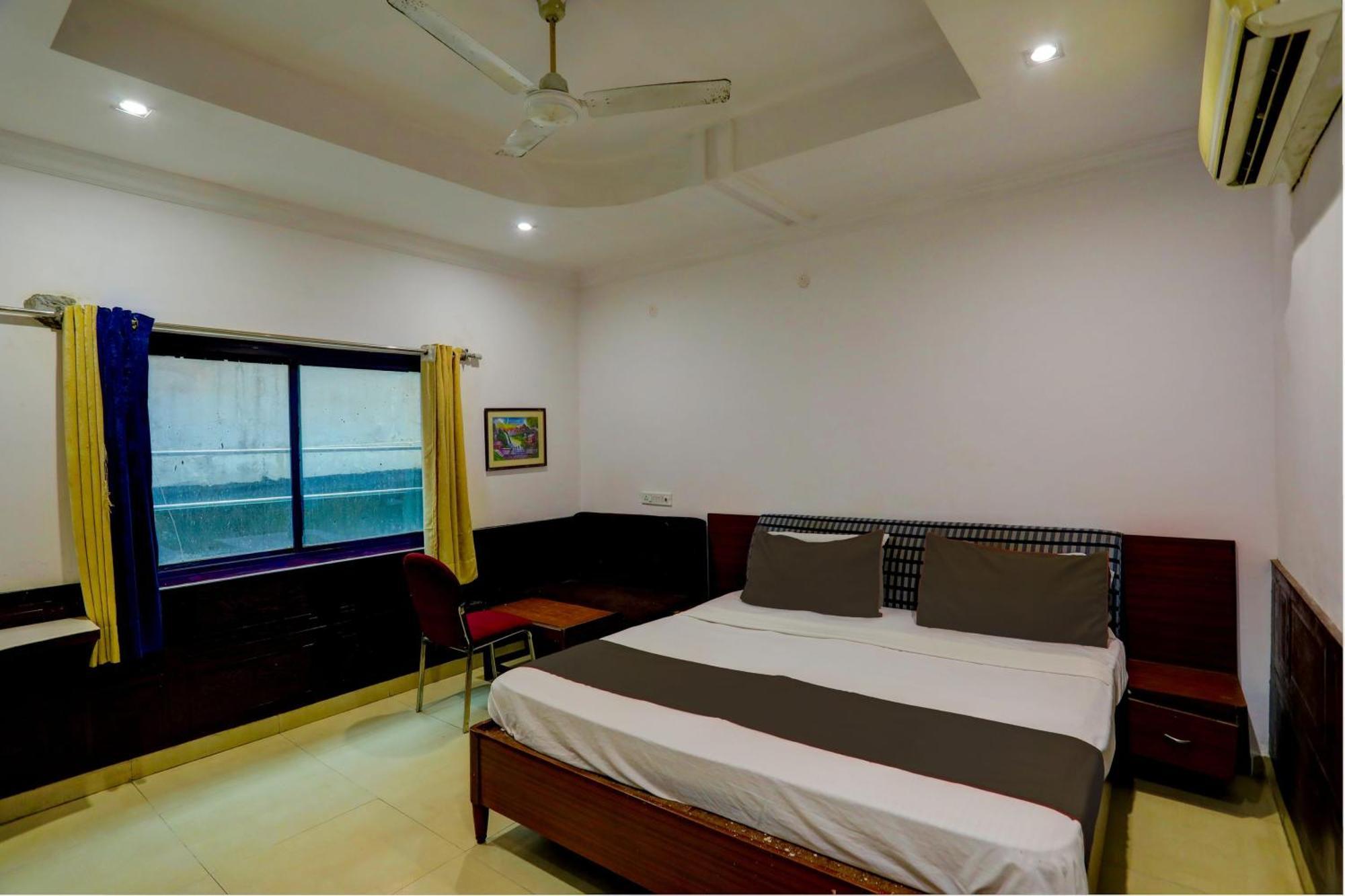 Hotel Monarch Inn Lucknow Ngoại thất bức ảnh