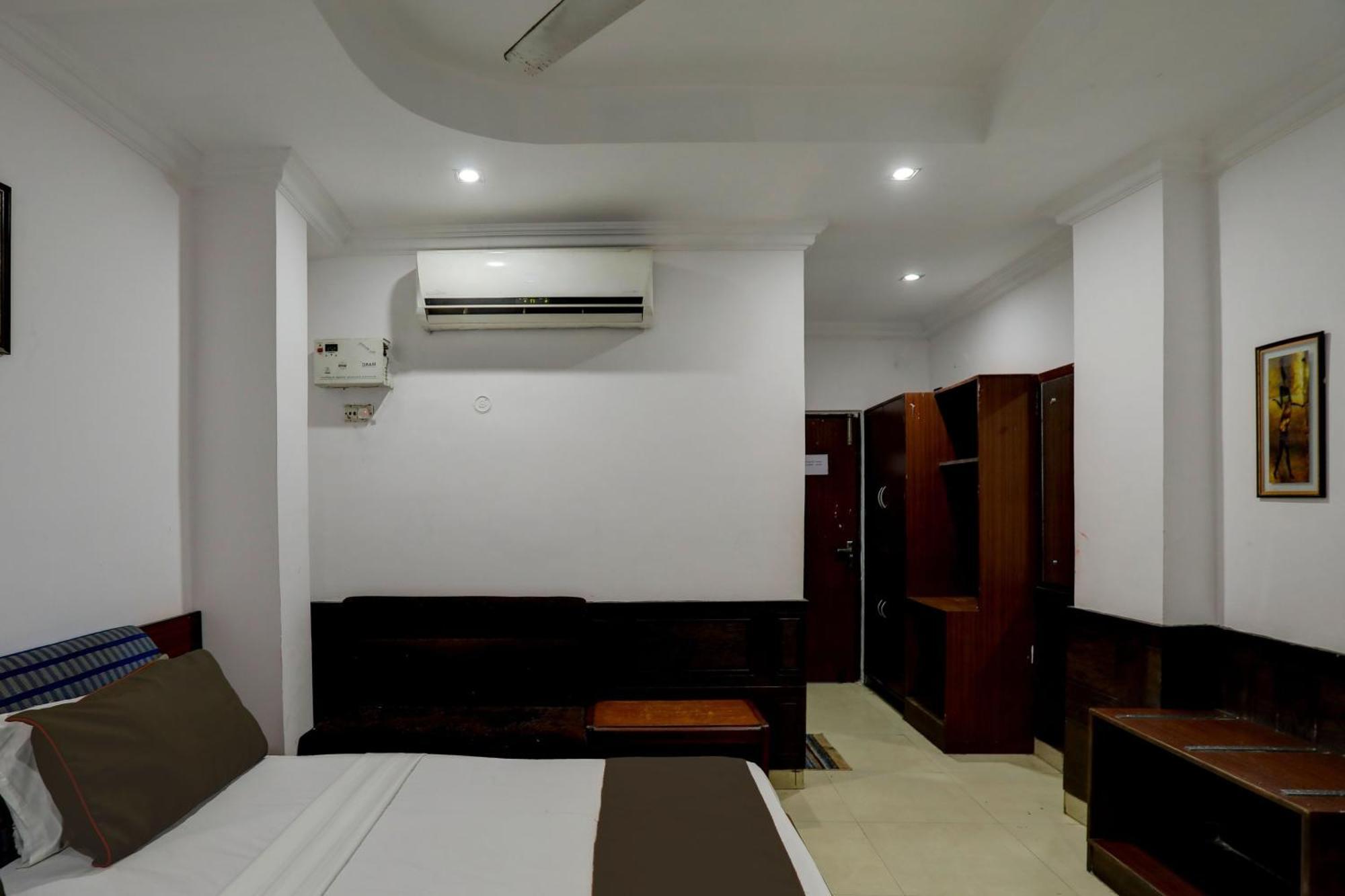 Hotel Monarch Inn Lucknow Ngoại thất bức ảnh