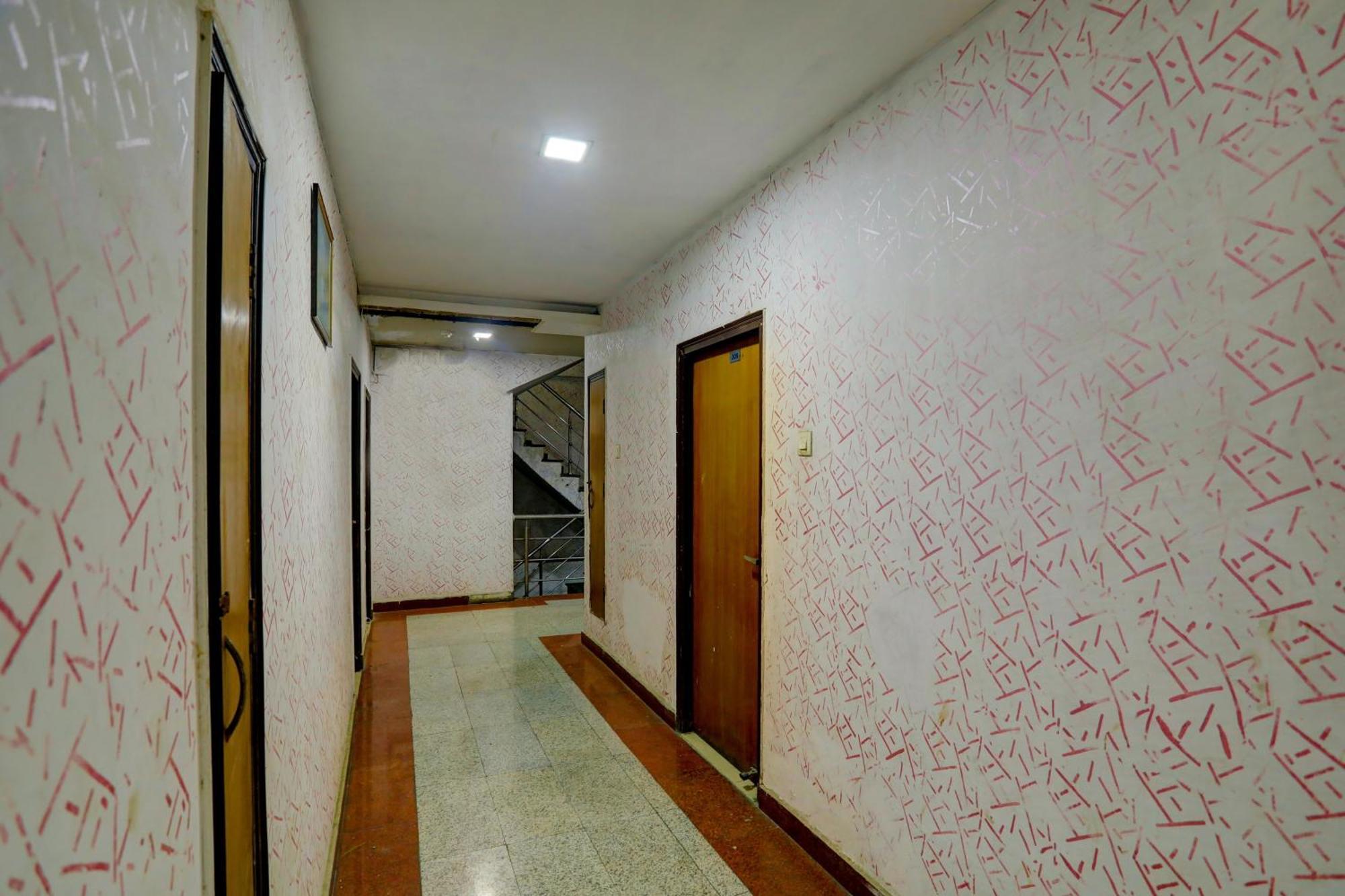 Hotel Monarch Inn Lucknow Ngoại thất bức ảnh