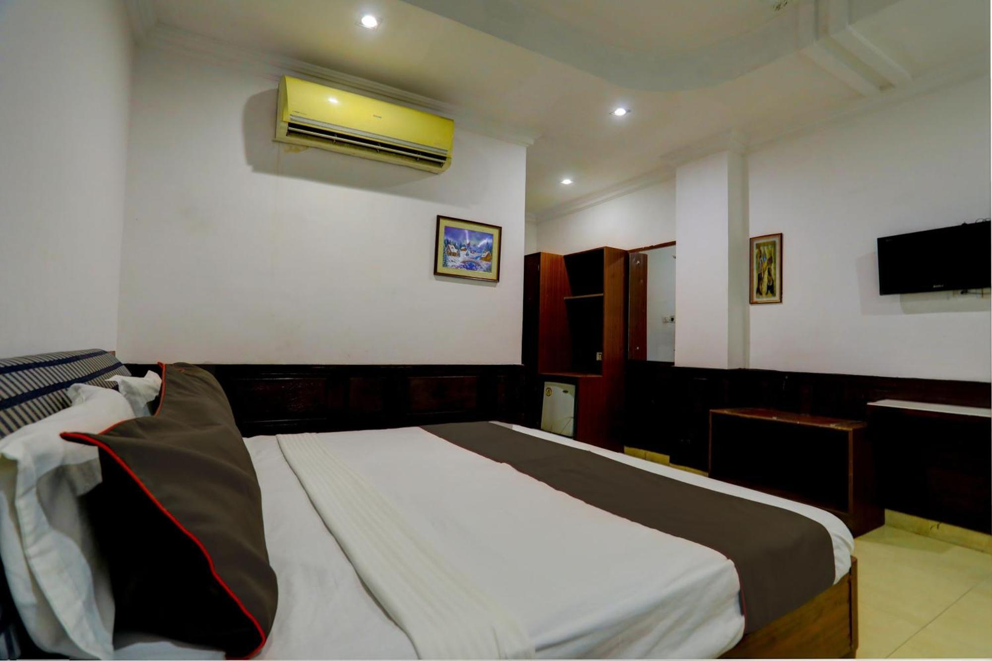 Hotel Monarch Inn Lucknow Ngoại thất bức ảnh