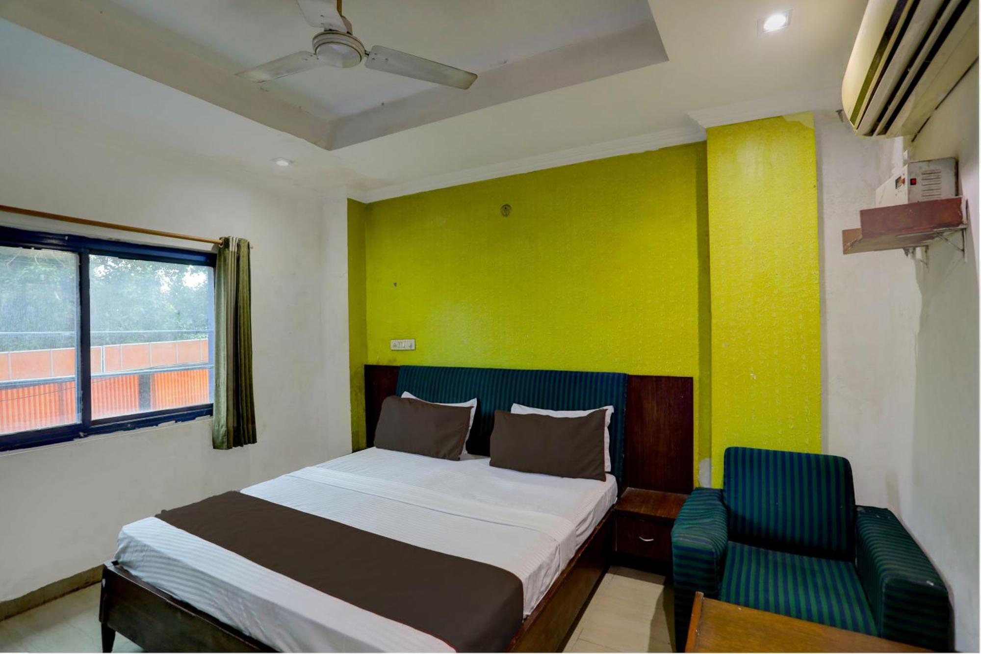 Hotel Monarch Inn Lucknow Ngoại thất bức ảnh