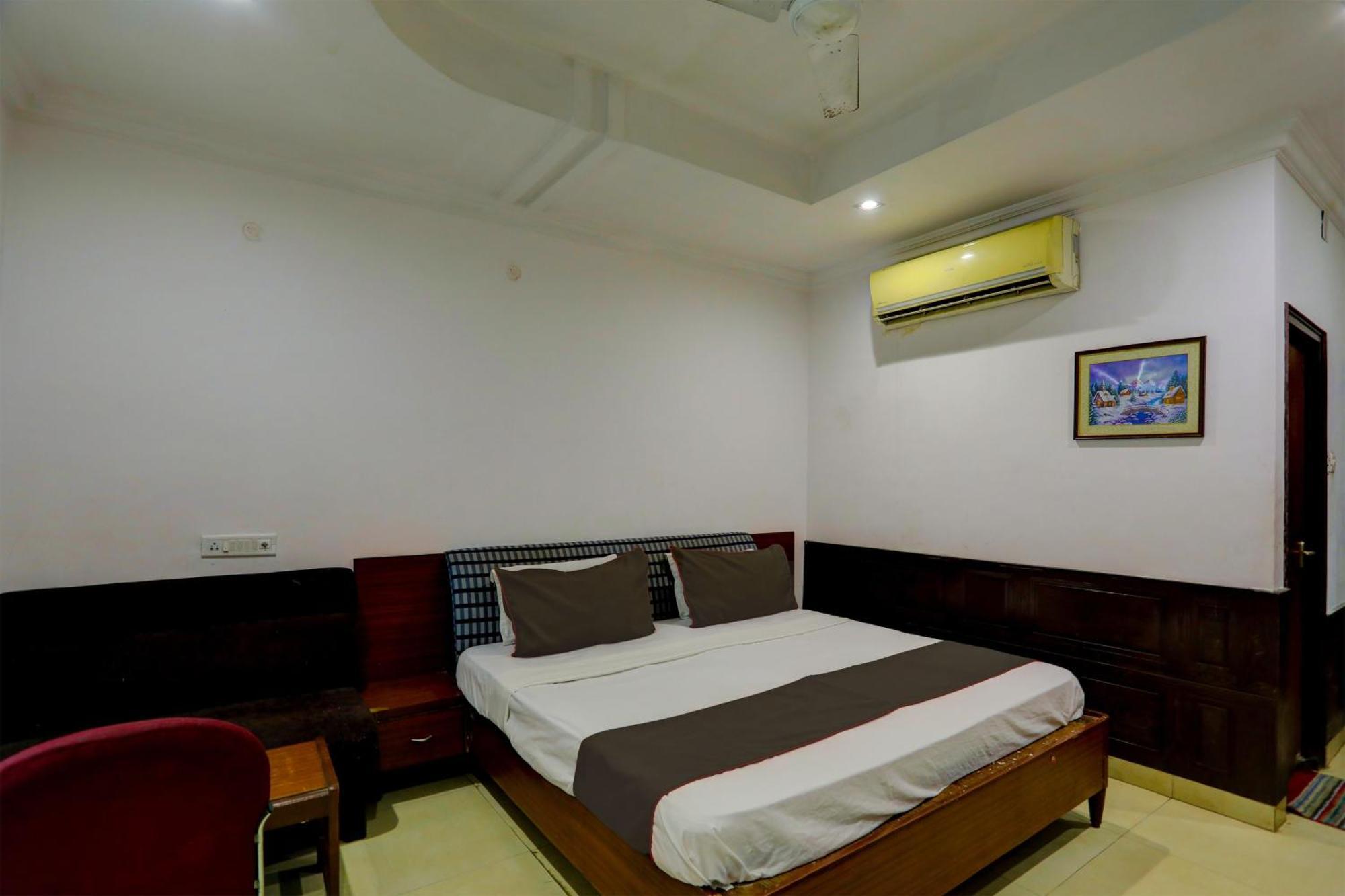 Hotel Monarch Inn Lucknow Ngoại thất bức ảnh