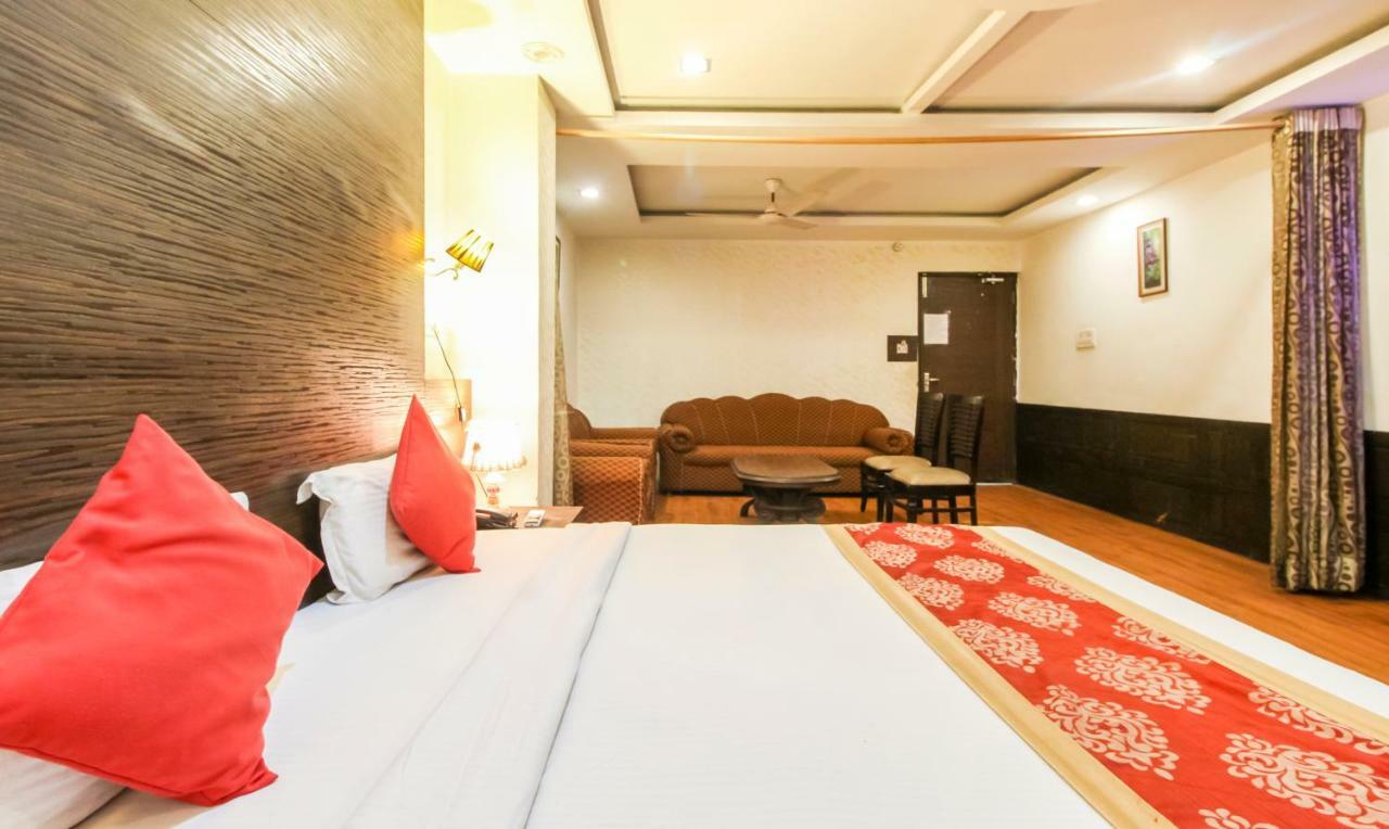 Hotel Monarch Inn Lucknow Ngoại thất bức ảnh