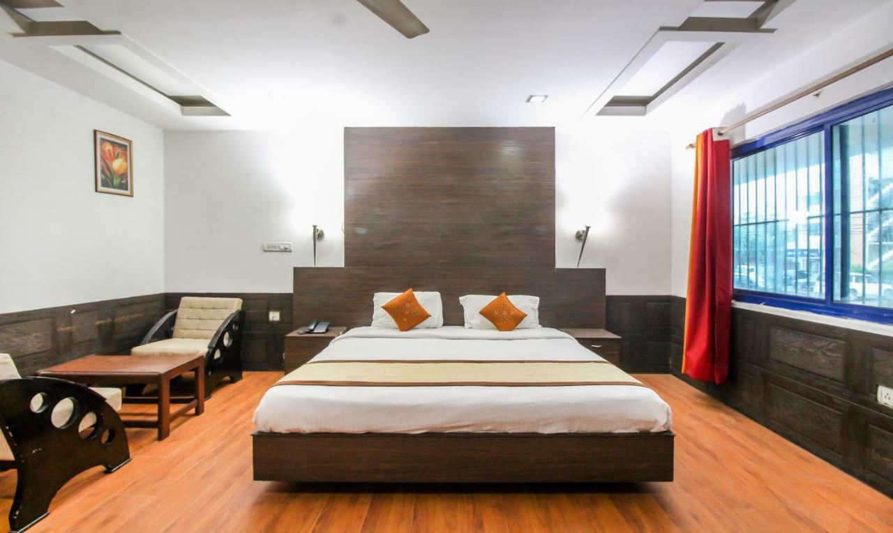 Hotel Monarch Inn Lucknow Ngoại thất bức ảnh
